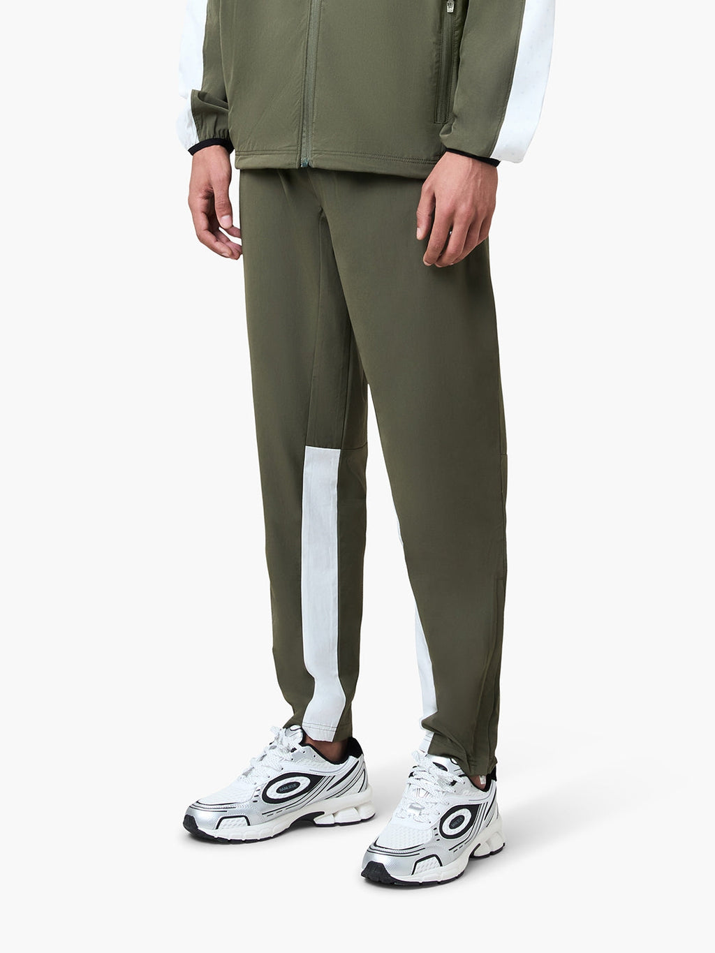 PERFORMANCE TRACKPANTS | OLIVE
